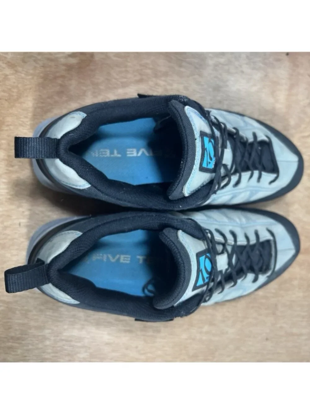 Five Ten 5.10 Guide Tennie Stealth Bike Shoes Sneakers Suede Womens Size 8
